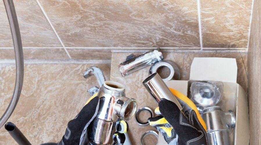 Professional gutter cleaning in Wausau, FL